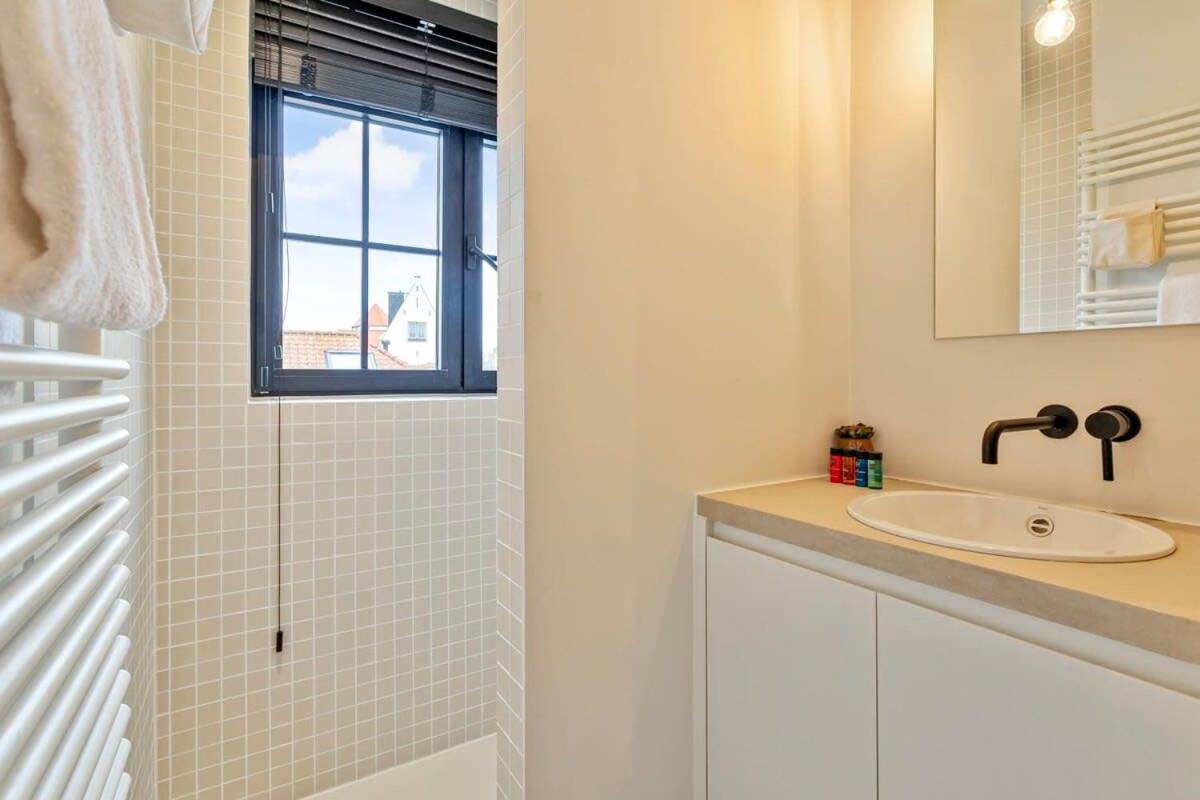 Huswell - Renovated Apartment By The Beach In Knokke-Heist Buitenkant foto