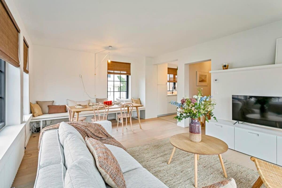 Huswell - Renovated Apartment By The Beach In Knokke-Heist Buitenkant foto